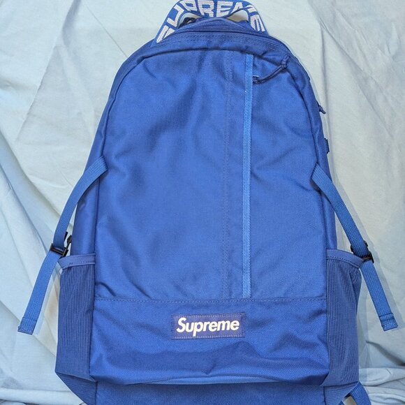 Supreme 18SS Backpack Royal - Picture 1 of 3